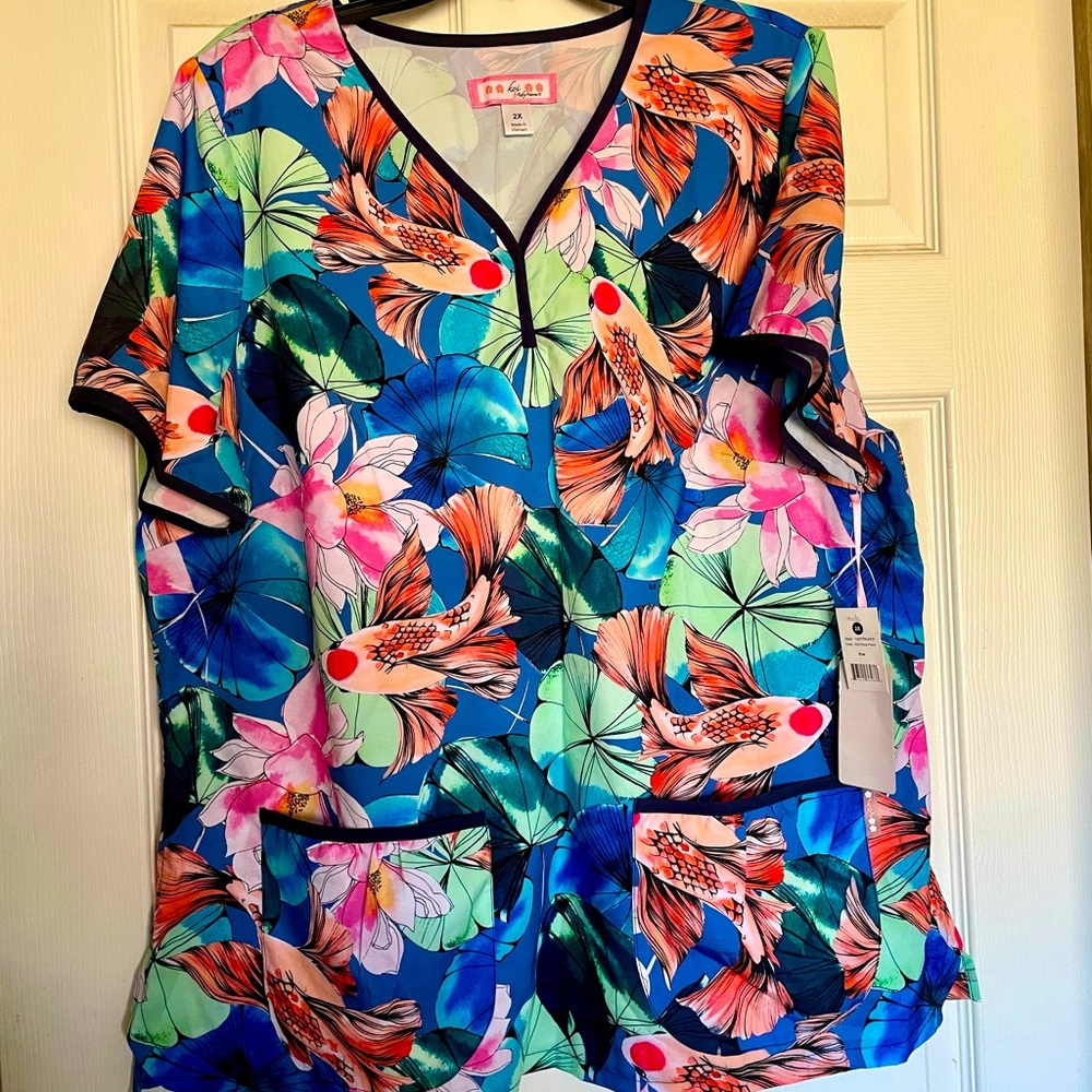 Koi 2x Scrub Top NWT